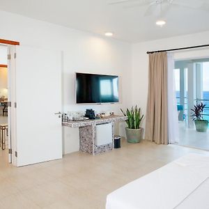 Two-Bedroom Suite Ocean View